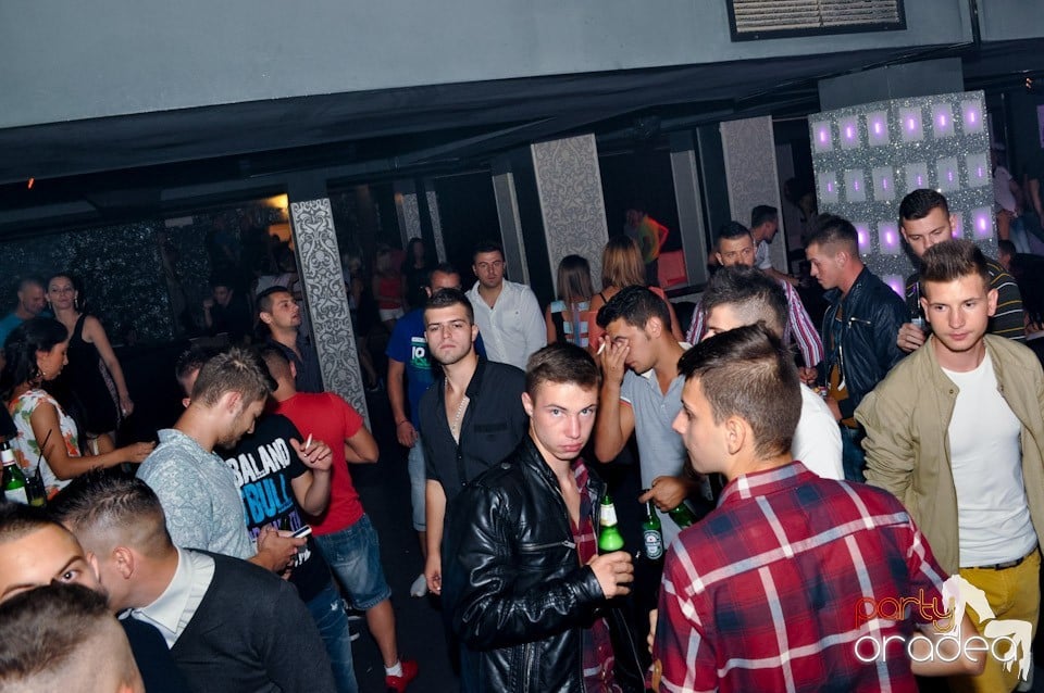 Petrecere alături de Blaga, 