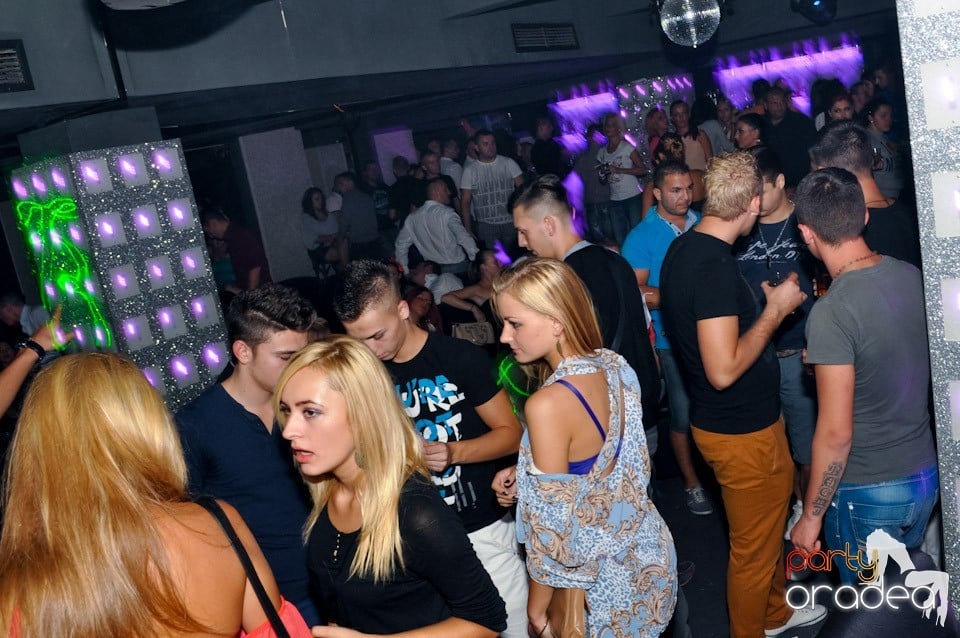 Petrecere alături de Blaga, 