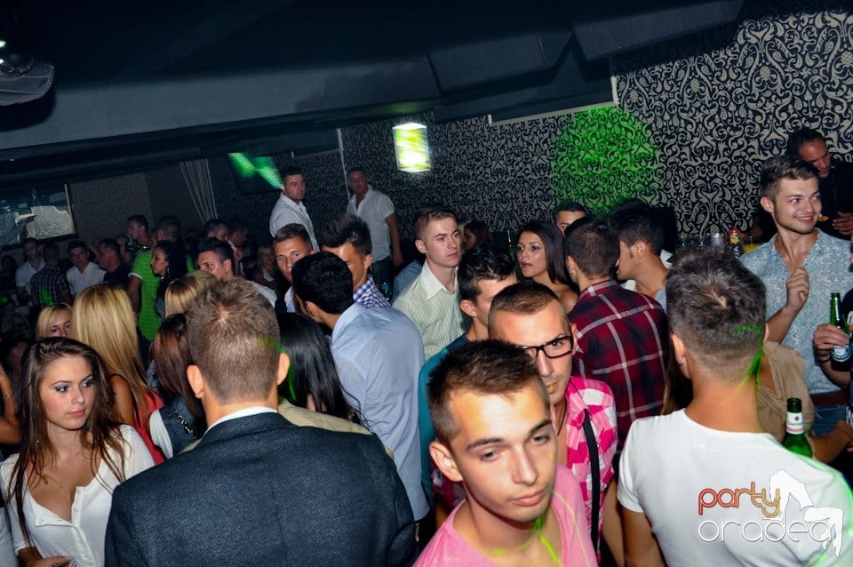 Petrecere alături de Blaga, 