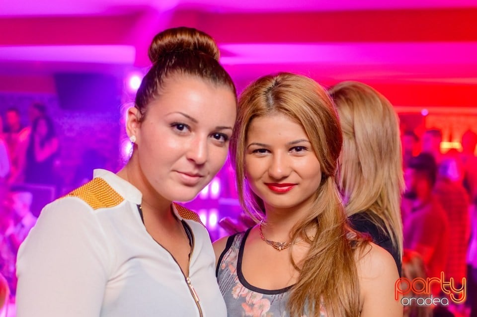 Petrecere alături de Blaga,
