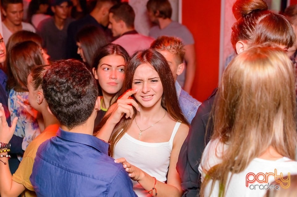 Petrecere alături de Blaga,