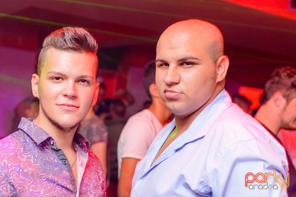Petrecere alături de Blaga,
