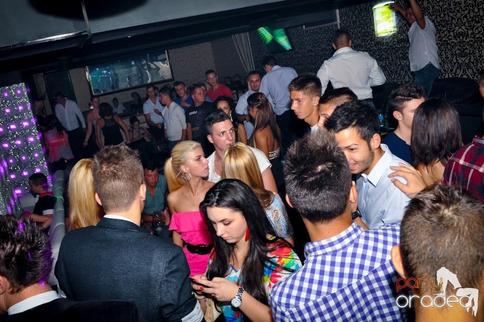 Petrecere alături de Blaga, 