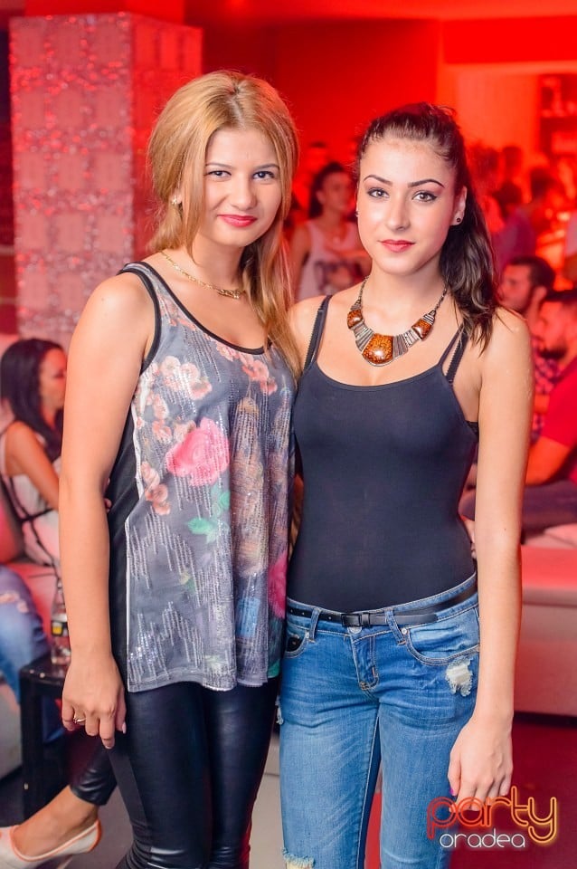 Petrecere alături de Blaga,