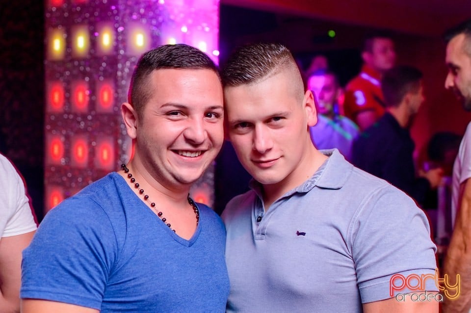 Petrecere alături de Blaga,