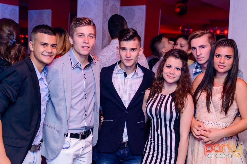 Petrecere alături de Blaga,