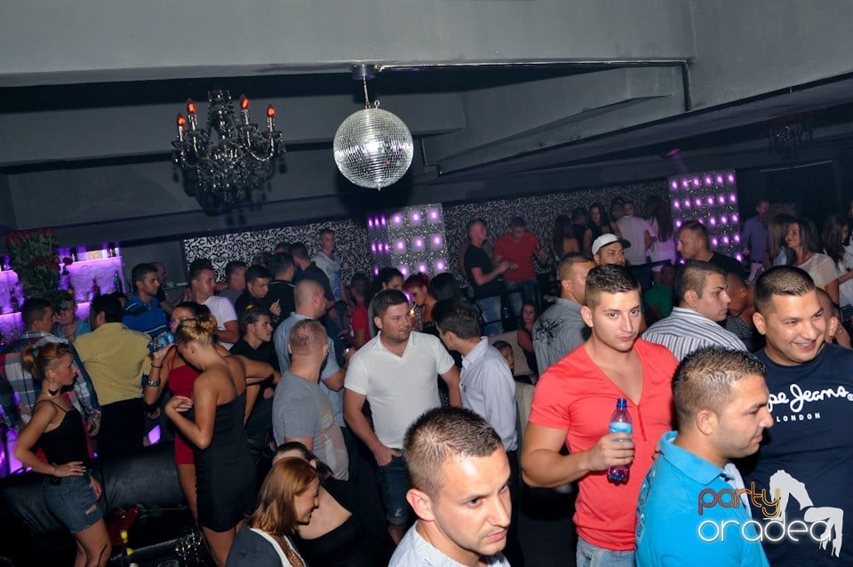 Petrecere alături de Blaga, 