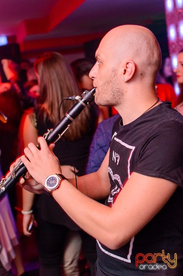 Petrecere alături de Blaga,