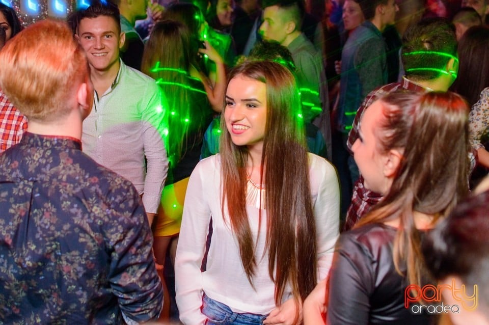 Petrecere alături de Blaga,