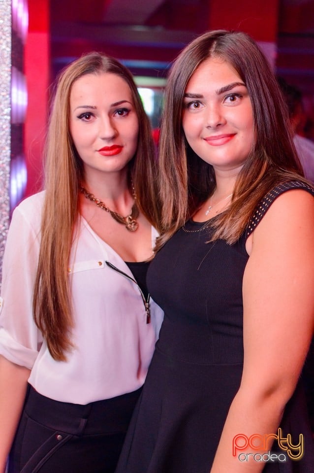 Petrecere alături de Blaga,