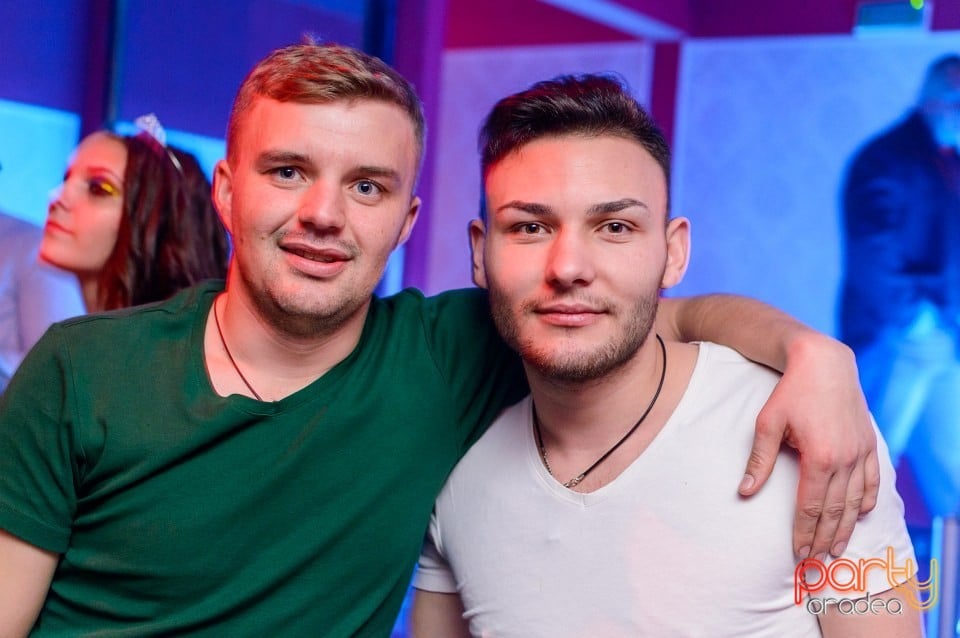 Petrecere alături de Blaga,