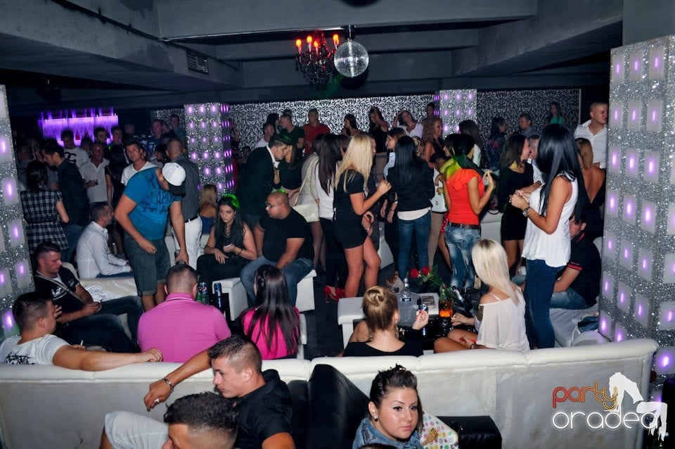 Petrecere alături de Blaga, 