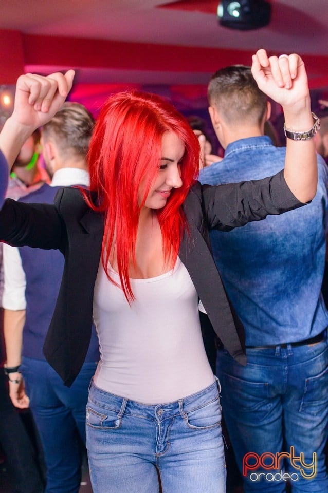 Petrecere alături de Blaga,