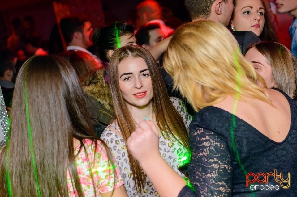 Petrecere alături de Blaga,