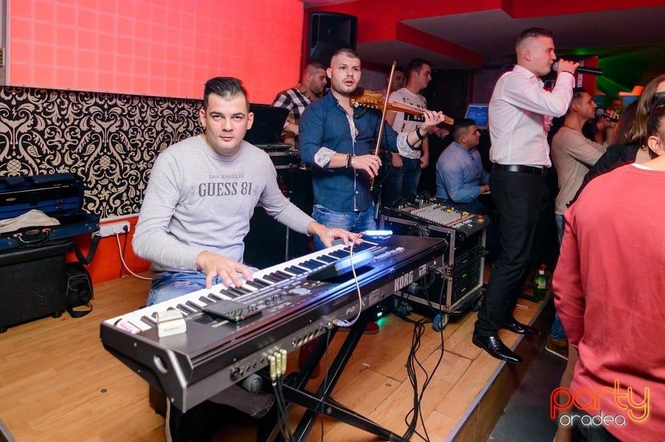 Petrecere alături de Blaga,