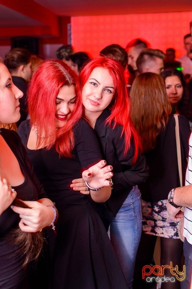 Petrecere alături de Blaga,