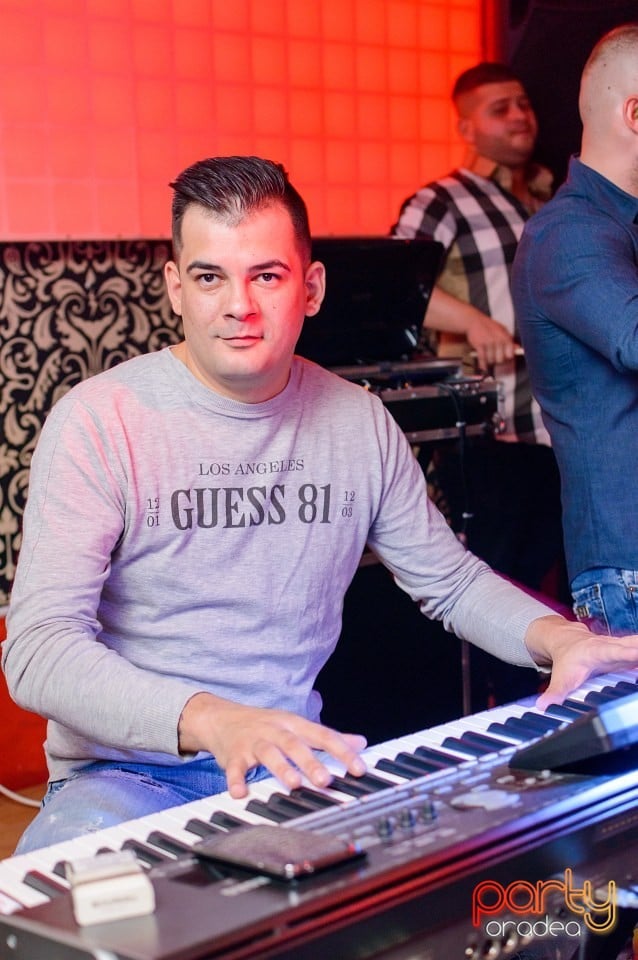 Petrecere alături de Blaga,