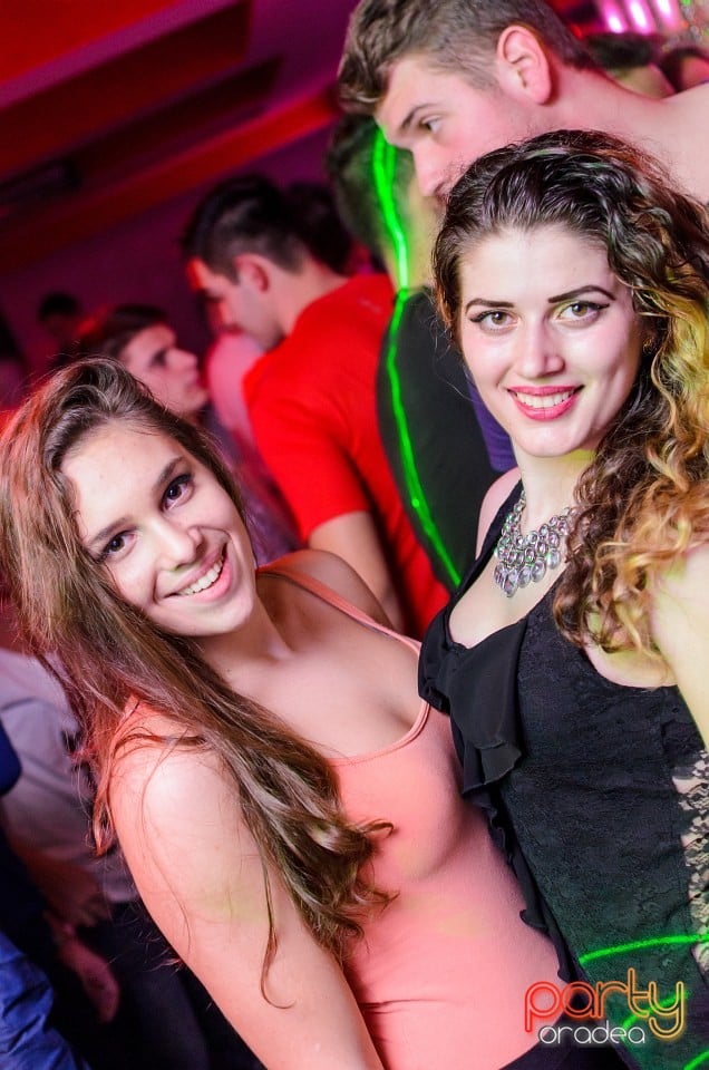 Petrecere alături de Blaga,