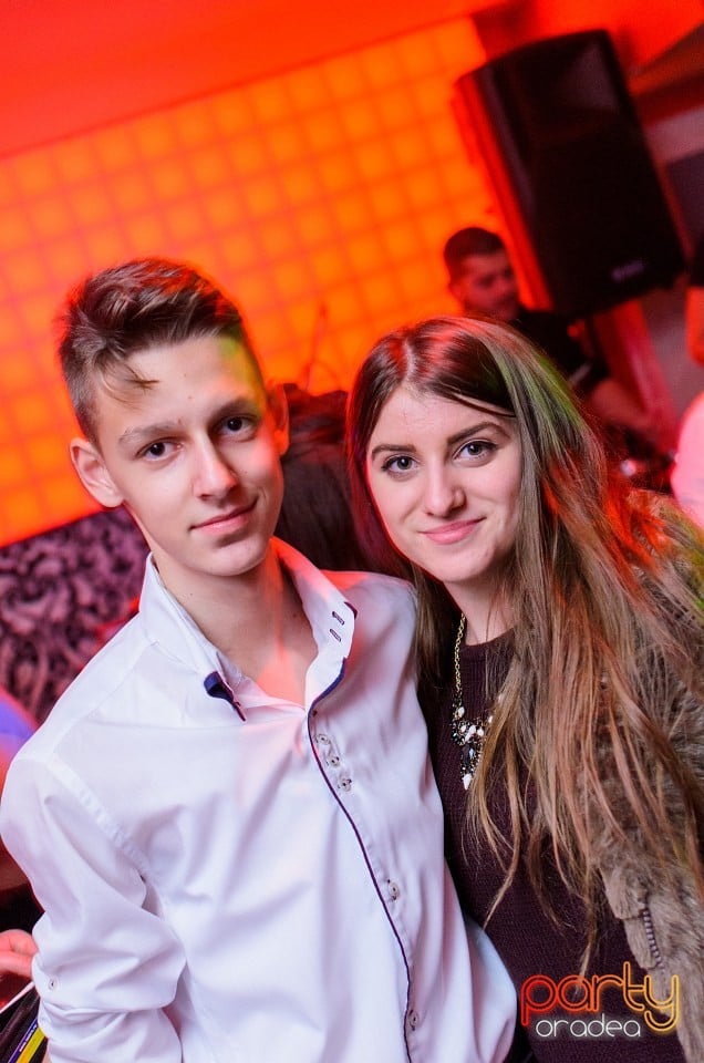 Petrecere alături de Blaga,