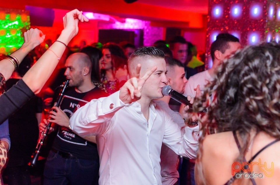 Petrecere alături de Blaga,