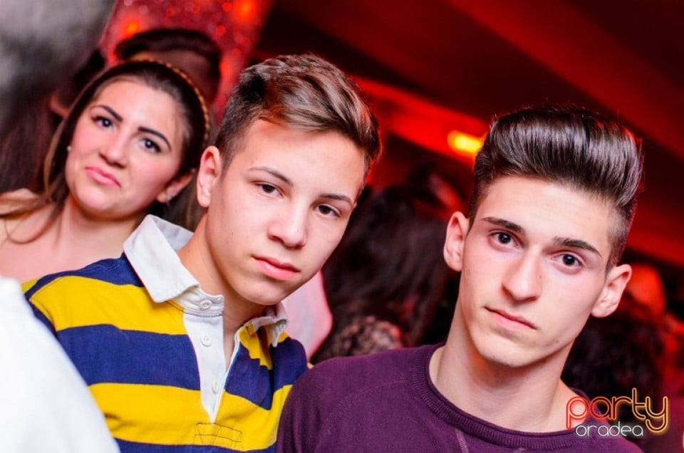 Petrecere alături de Blaga,