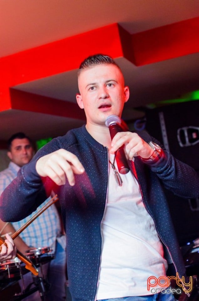 Petrecere alături de Blaga,