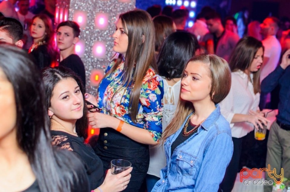 Petrecere alături de Blaga,