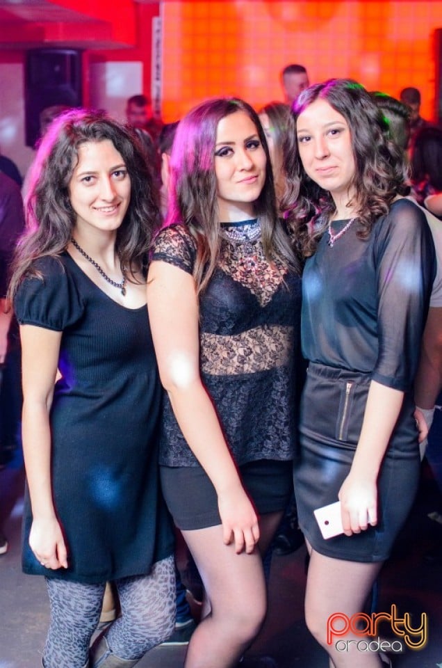 Petrecere alături de Blaga,