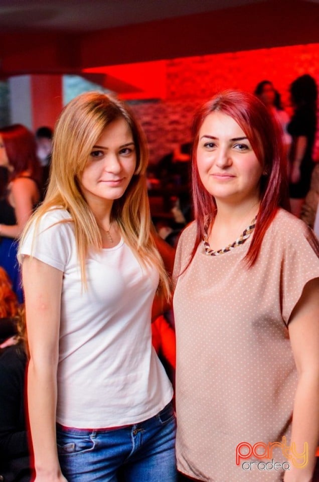 Petrecere alături de Blaga,