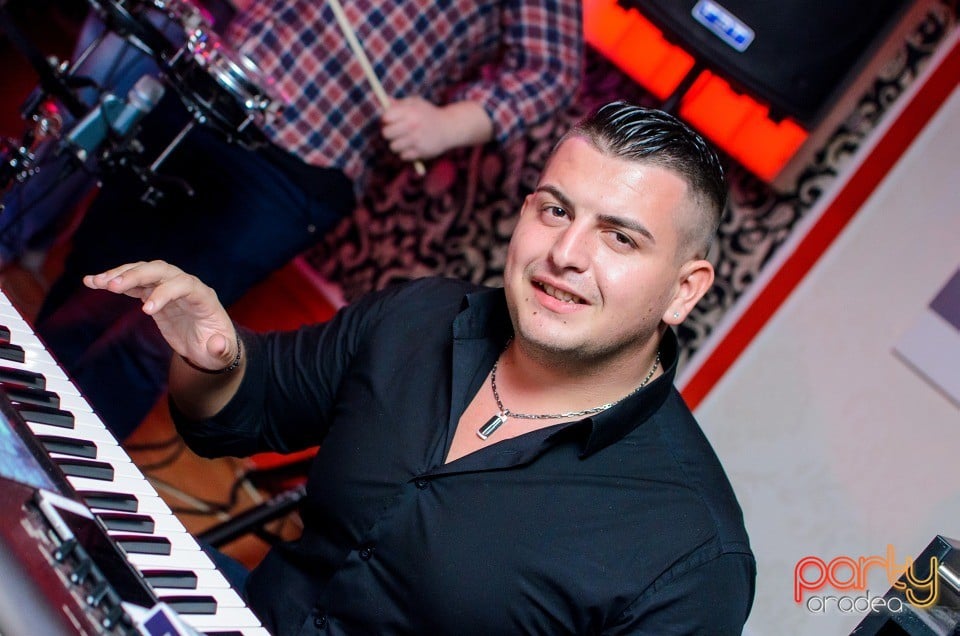 Petrecere alături de Blaga,