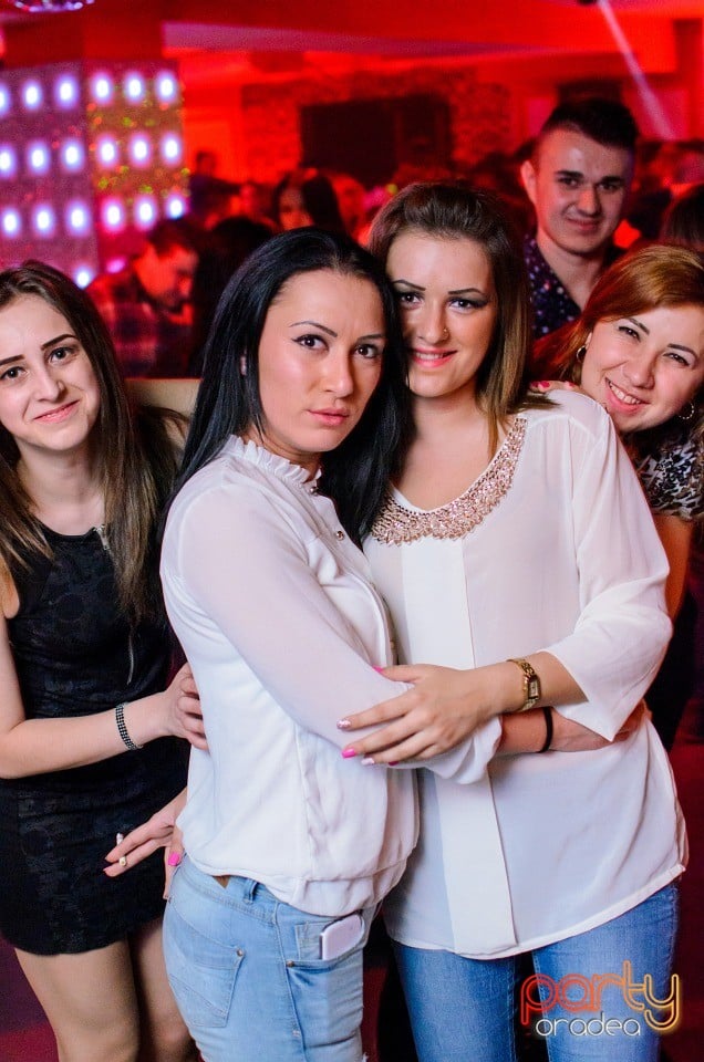 Petrecere alături de Blaga,
