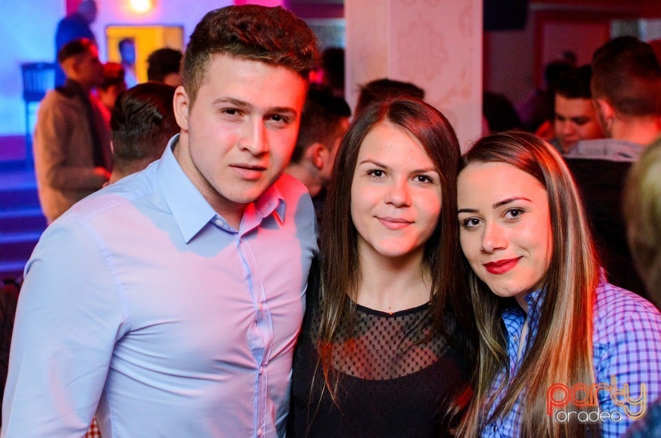 Petrecere alături de Blaga,