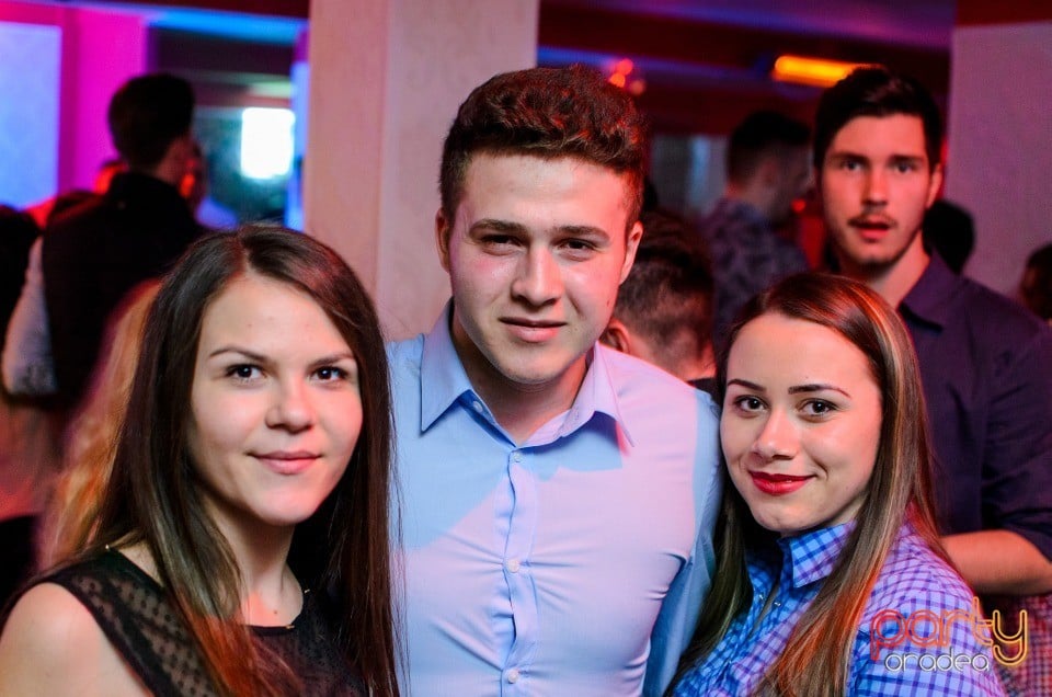 Petrecere alături de Blaga,