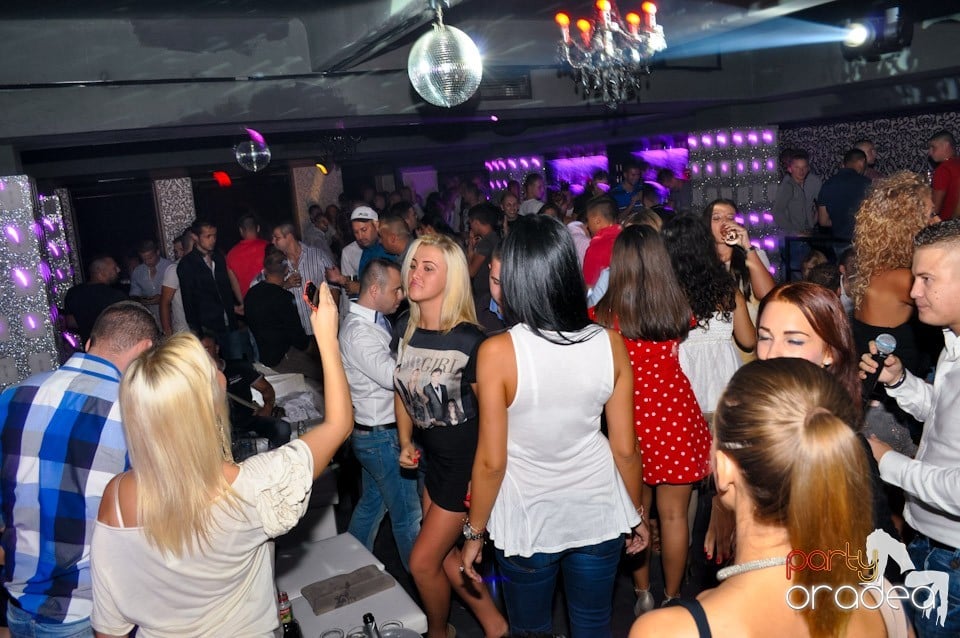 Petrecere alături de Blaga, 