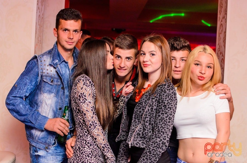 Petrecere alături de Blaga, 