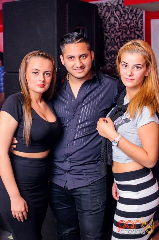 Petrecere alături de Blaga,