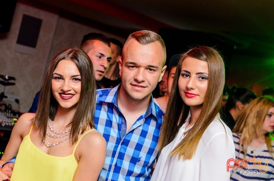 Petrecere alături de Blaga,