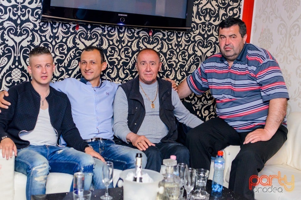 Petrecere alături de Blaga,