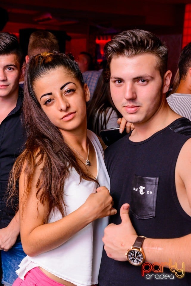 Petrecere alături de Blaga,