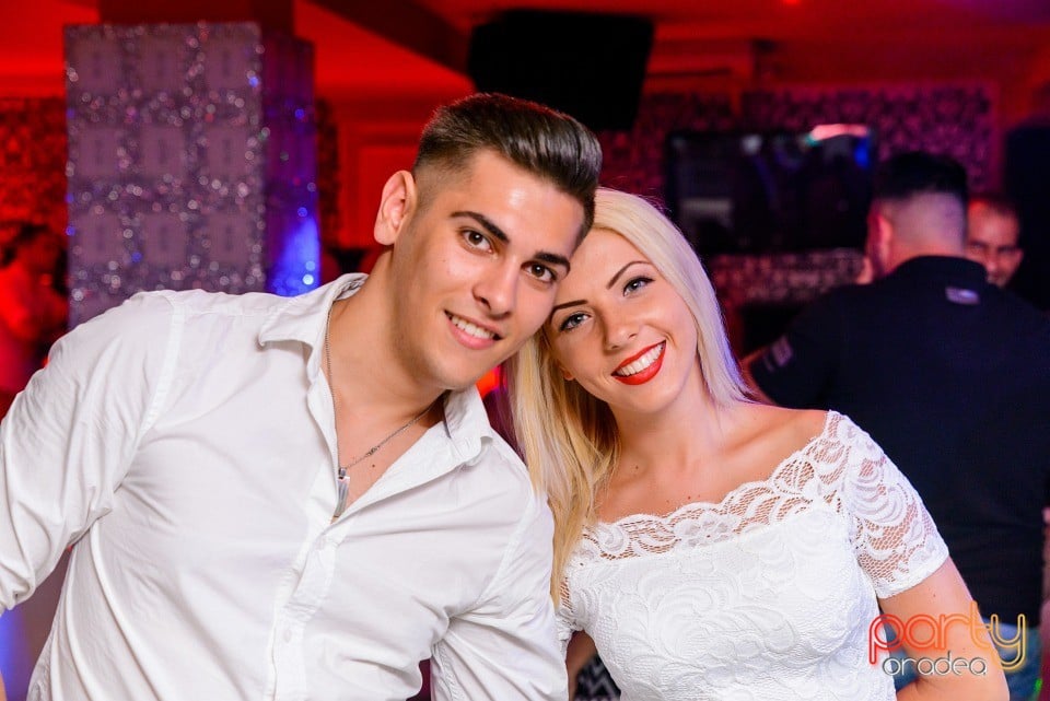Petrecere alături de Blaga,