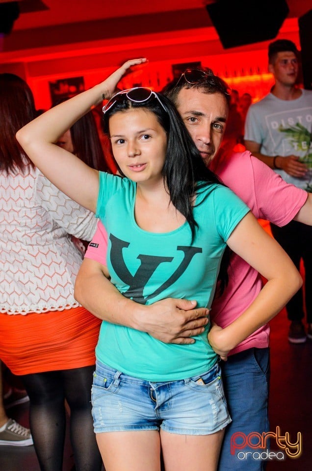 Petrecere alături de Blaga,