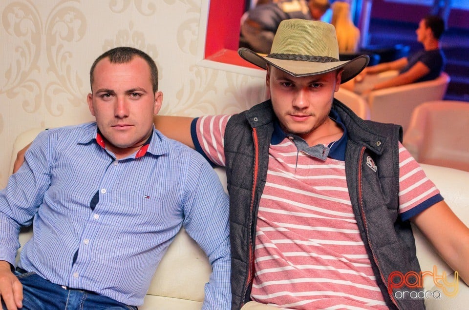 Petrecere alături de Blaga,