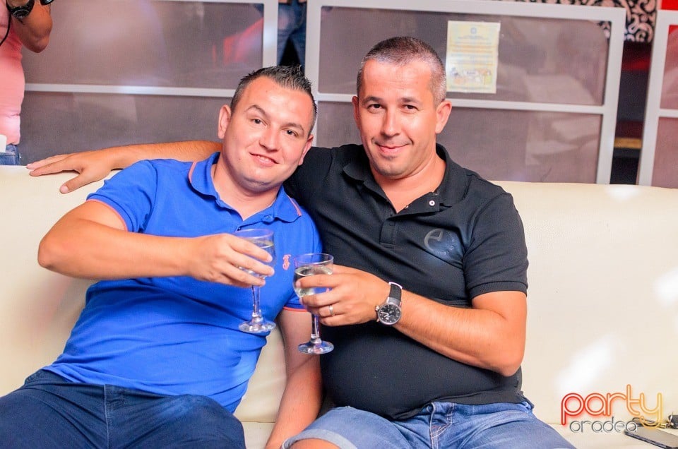 Petrecere alături de Blaga,