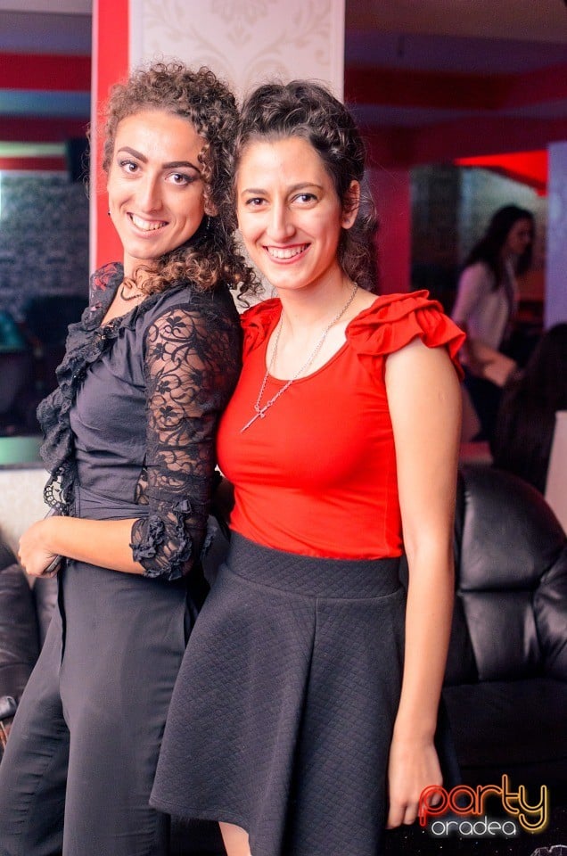 Petrecere alături de Blaga,