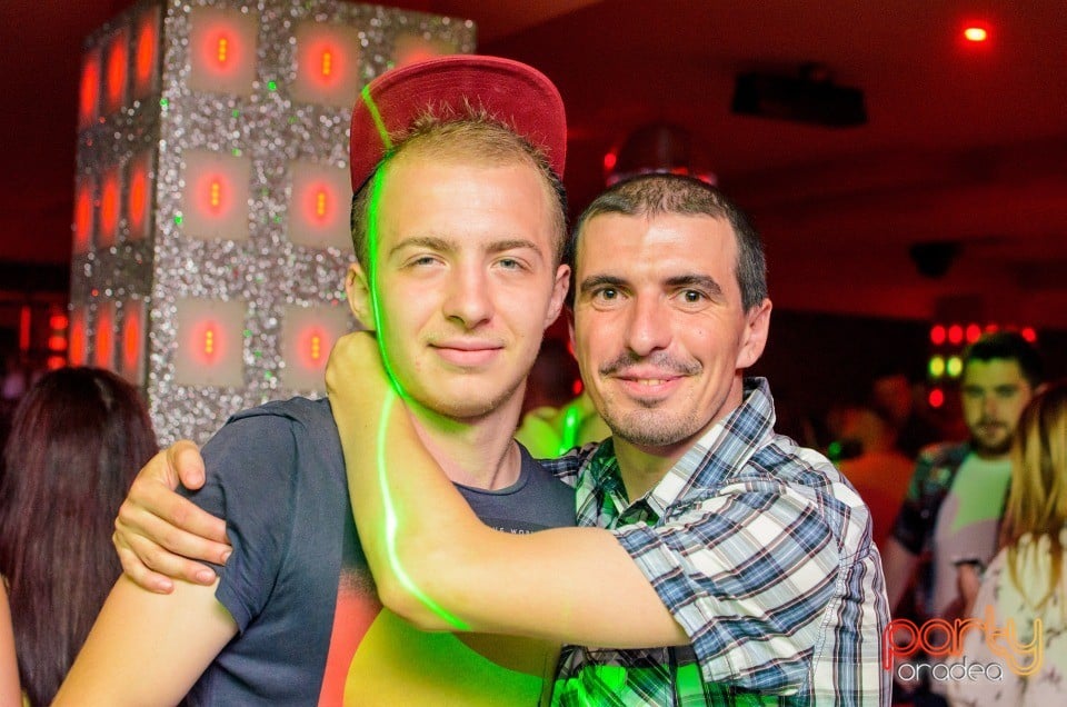 Petrecere alături de Blaga,