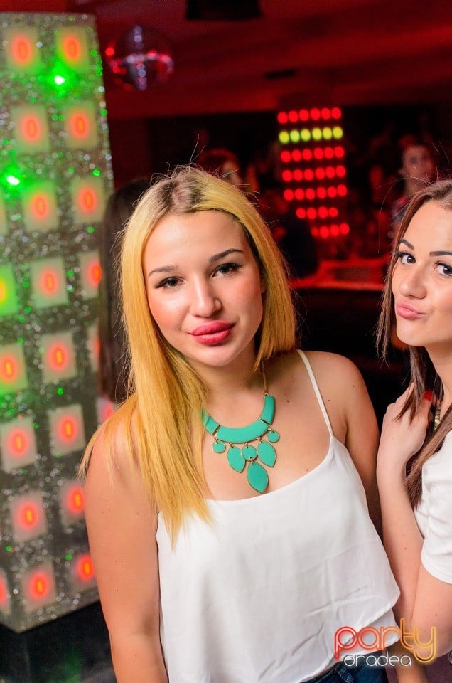 Petrecere alături de Blaga,