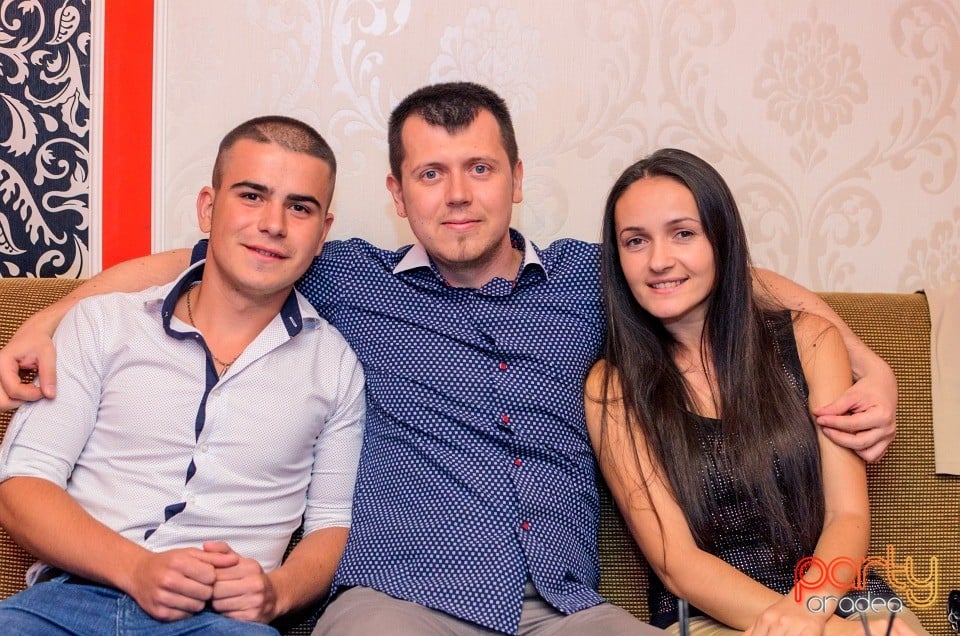 Petrecere alături de Blaga,