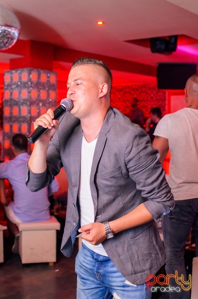 Petrecere alături de Blaga,