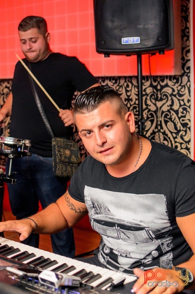 Petrecere alături de Blaga,