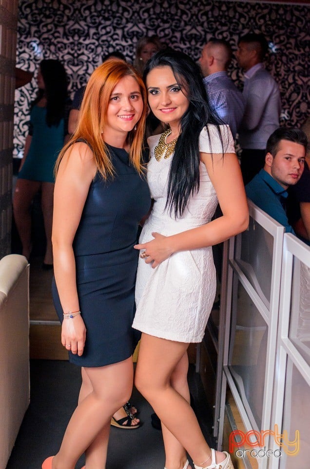 Petrecere alături de Blaga,